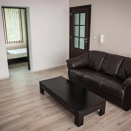 Roma Villa *